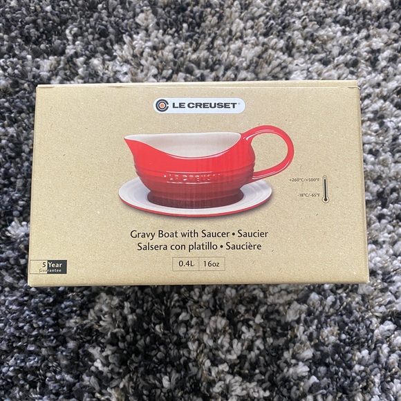 COPY - New In Box Le Creuset Gravy Boat & Dish Set! - Picture 2 of 8